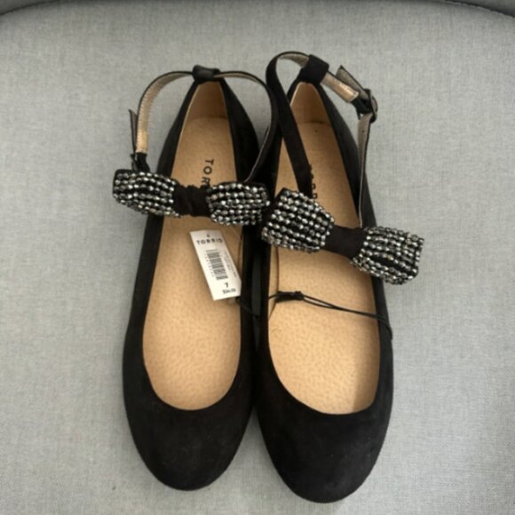 NWT Torrid Beaded Ankle Bow Flats‎ - Picture 2 of 3